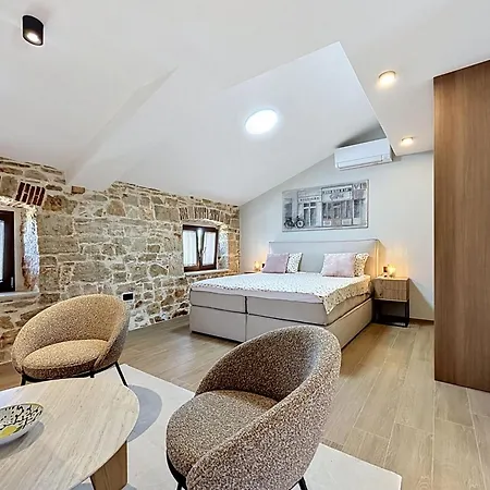 Dariocchi By Interhome Kaštelir