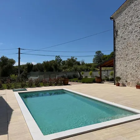 Dariocchi By Interhome